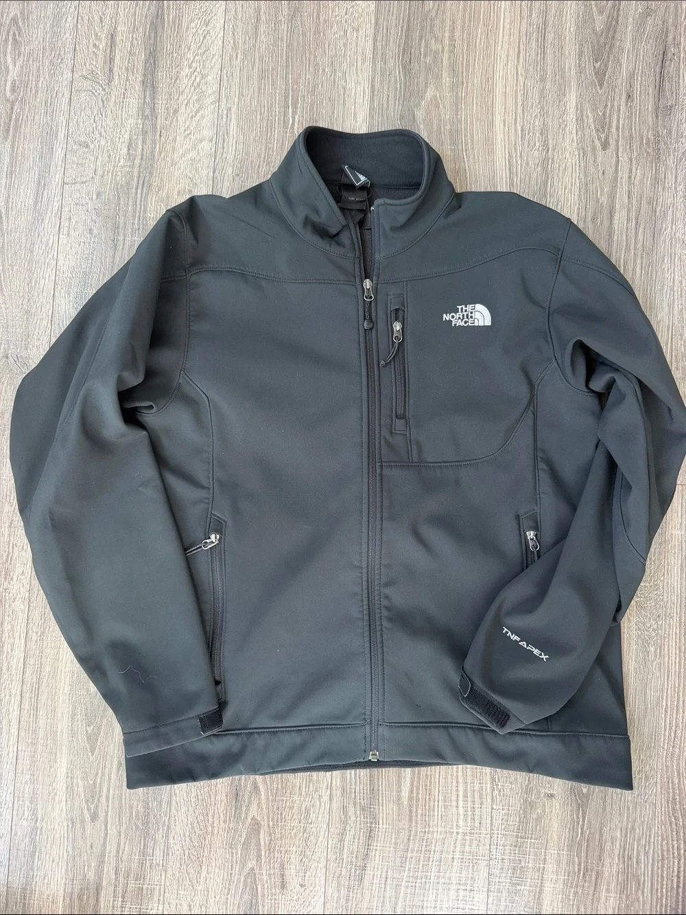 The North Face Men’s Black Softshell Performance Jacket size Large